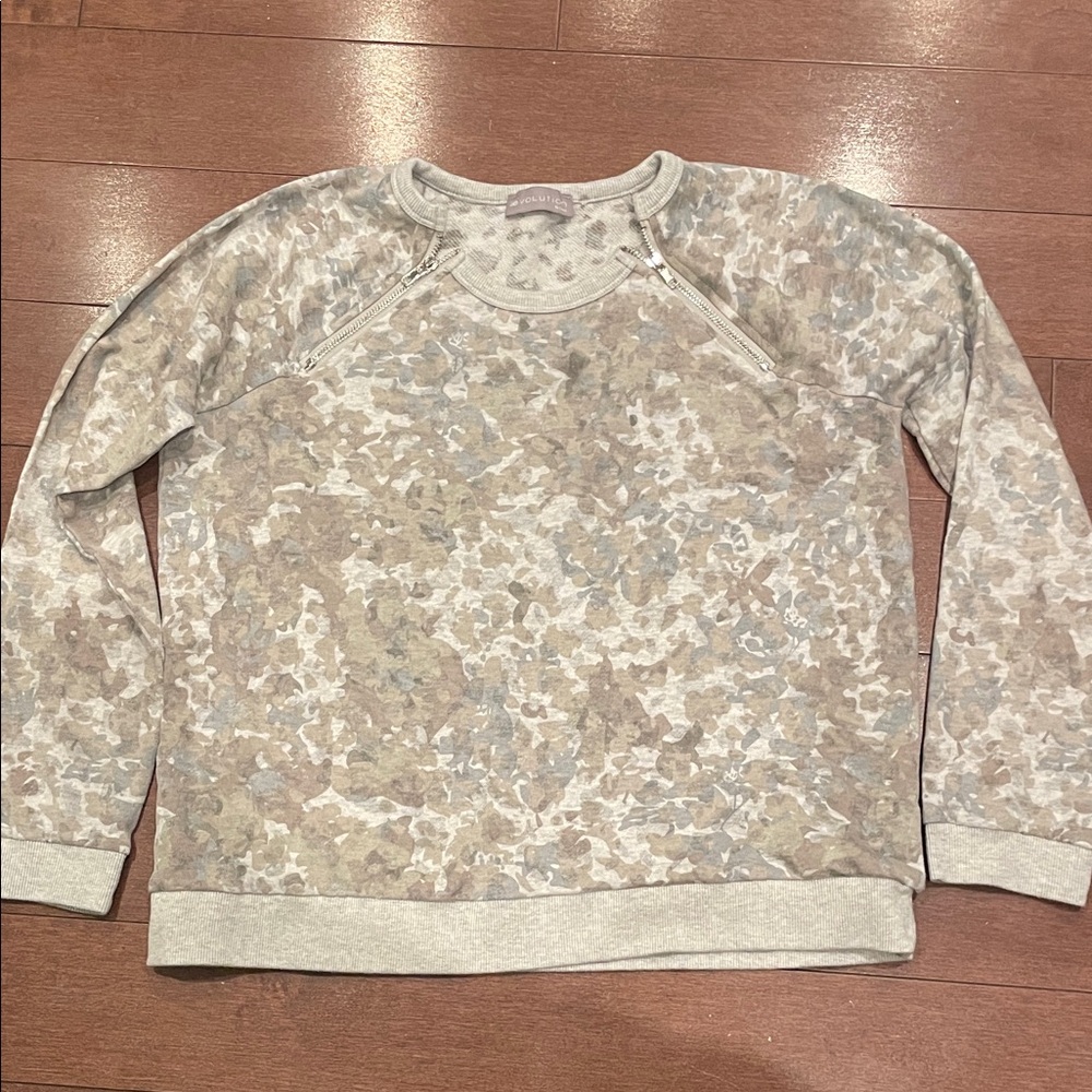 Camouflage Print Sweatshirt